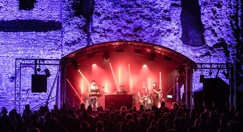 Festival-Stage-Lighting-Hire-Berkshire-Surrey