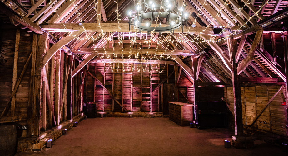 Wireless-Uplighting-Hire-in-Berkshire